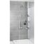 Dusche mit Duschkopf und Ablage