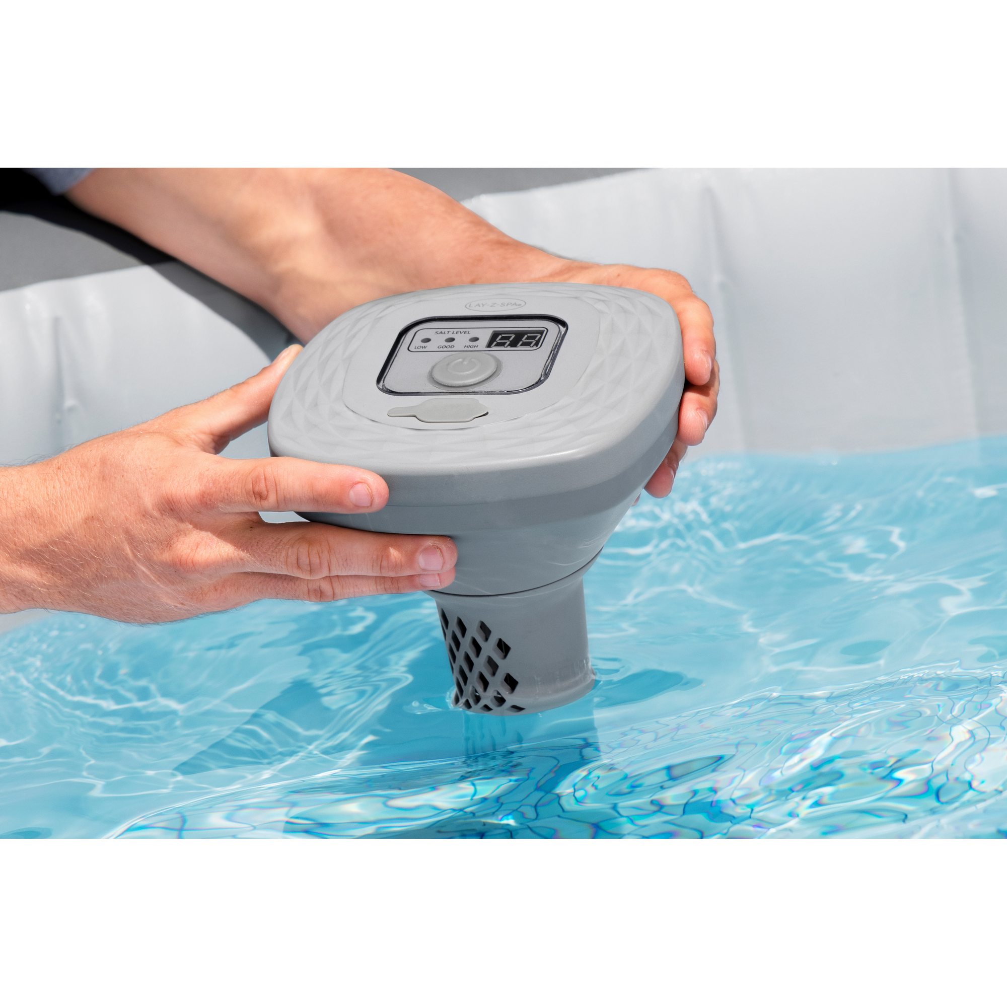 Salzwasseranlage 'LAY-Z-SPA Xtras' schwimmend akkubetrieben  0,5 g/h + product picture