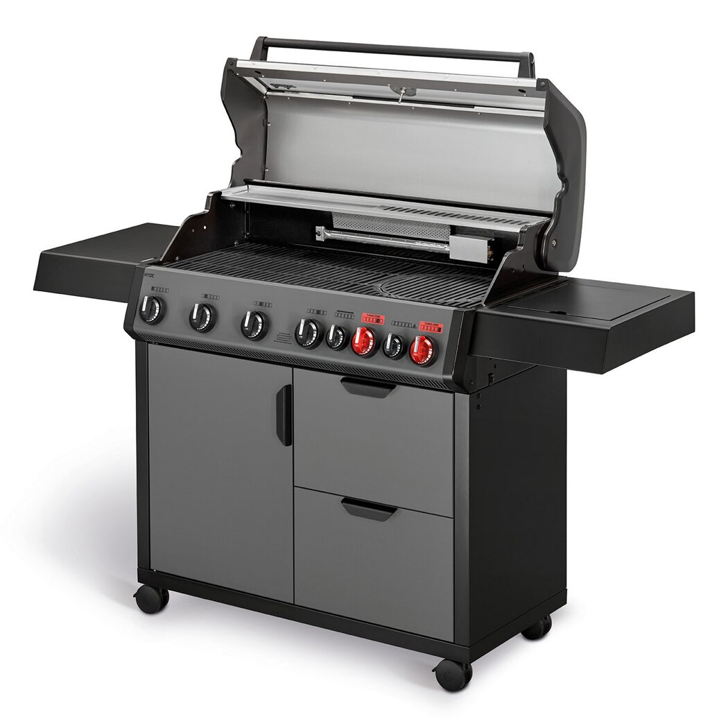 Gasgrill mit geöffnetem Deckel