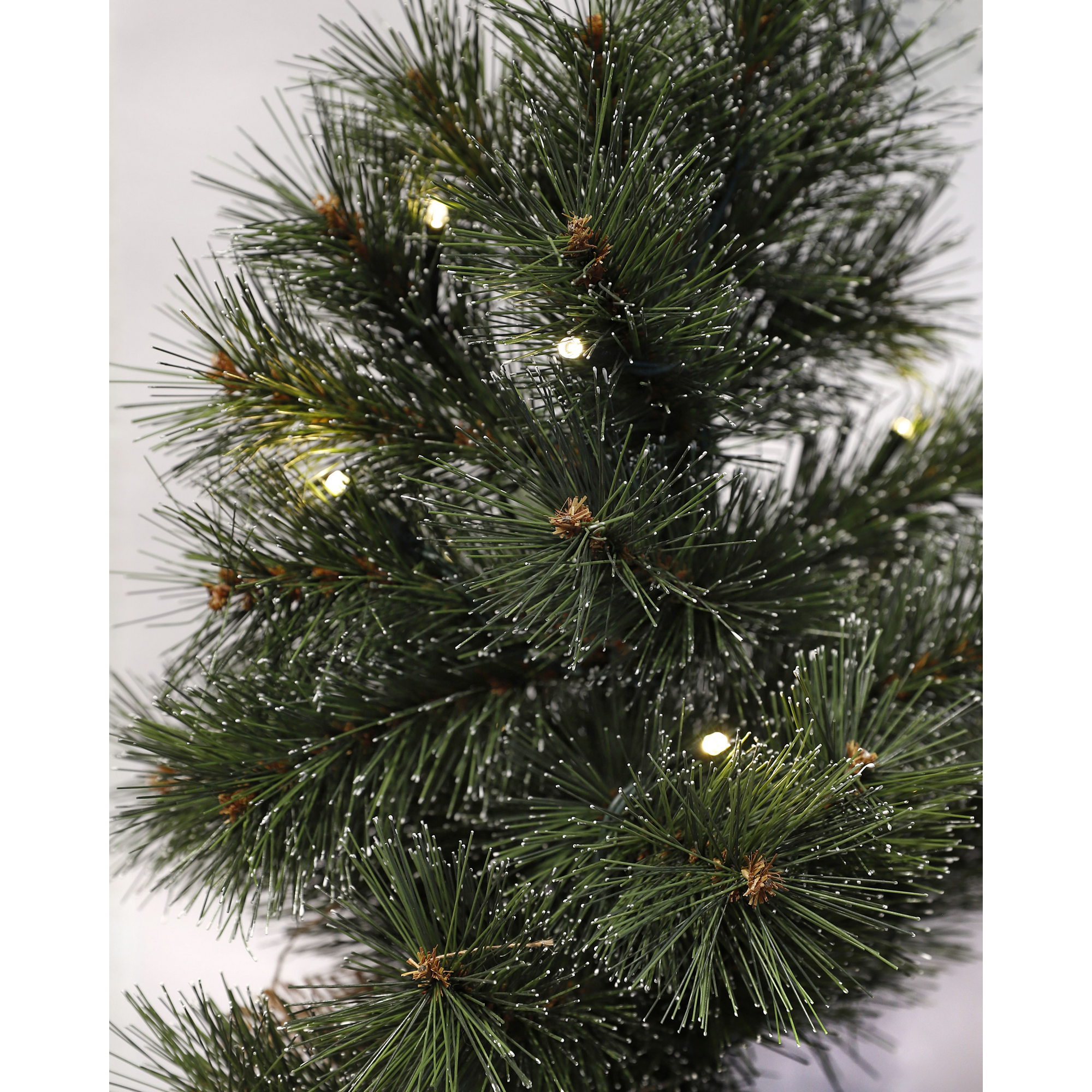 Künstlicher Weihnachtsbaum 'Jasper' mit 20 LEDs grün frosted Ø 40 x 60 cm