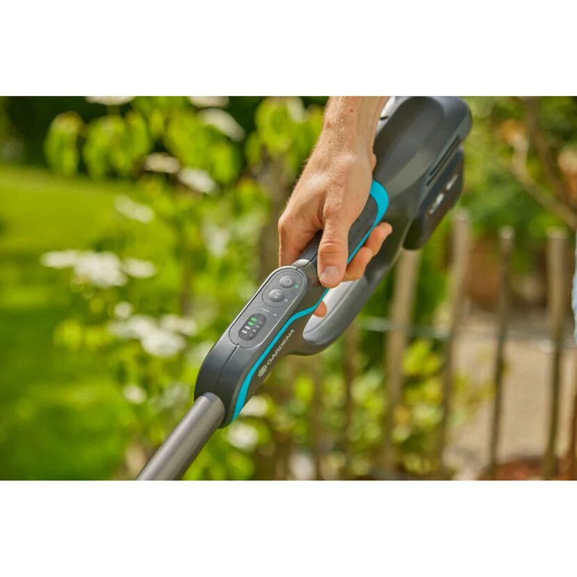 Akku-Trimmer 'PowerTrim 30/18 V POWER FOR ALL Ready-To-Use-Set' mit Akku und Ladegerät