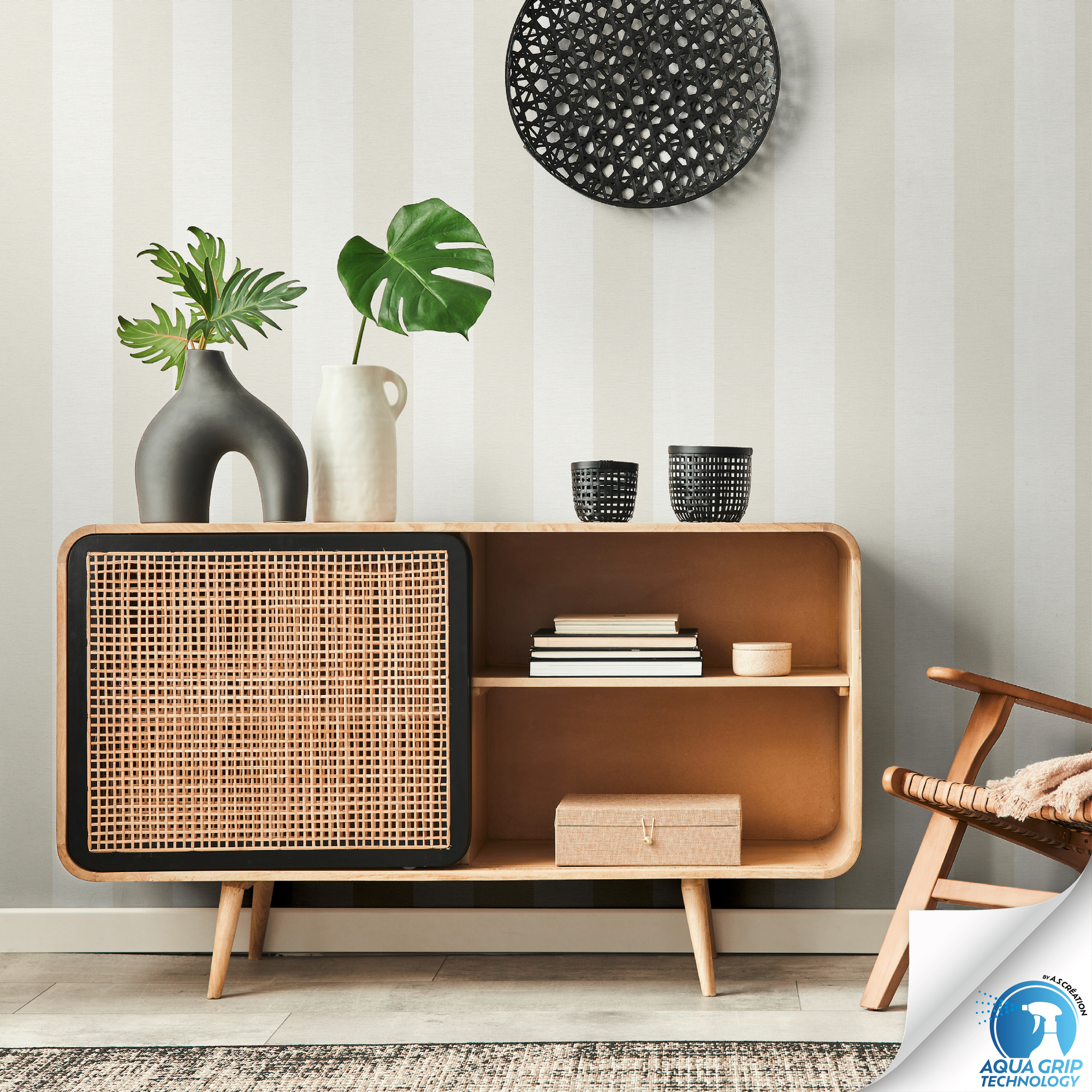 Vliestapete 'Wow' Streifen creme 10,05 x 0,53 m