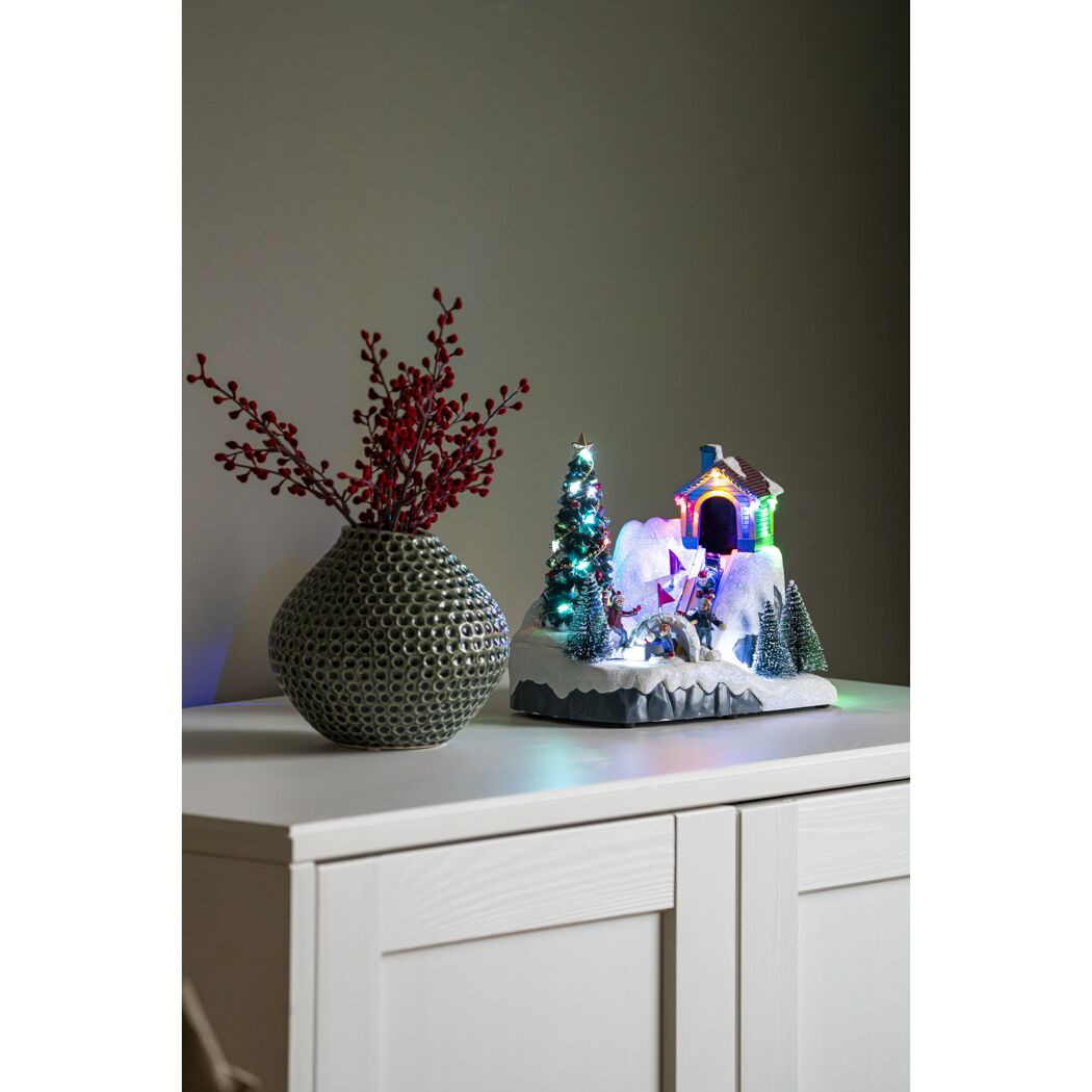 LED-Szenerie 'Rodelbahn' 19 LED bunt 13 x 18,5 x 21,5 cm