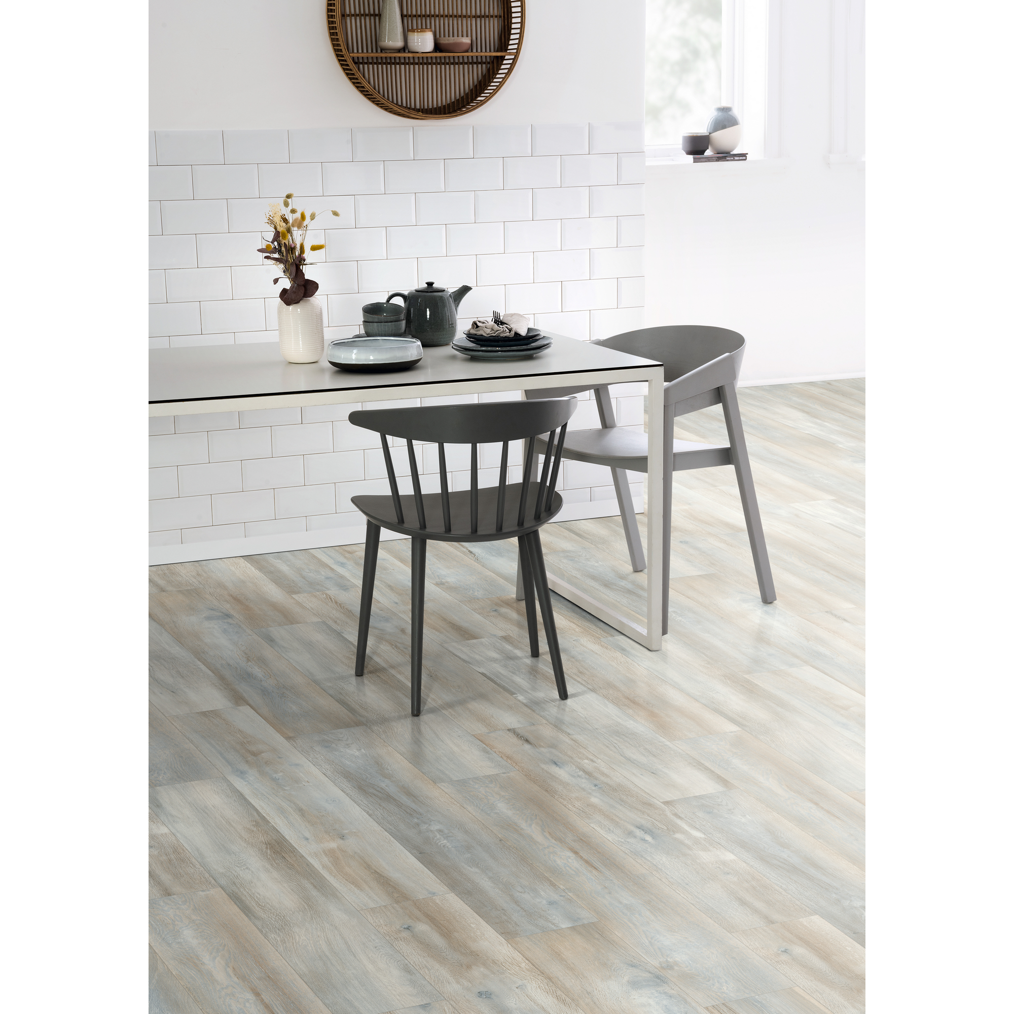 Laminat 'NatureSense' EL2074 Abergele Eiche dunkel 8 mm