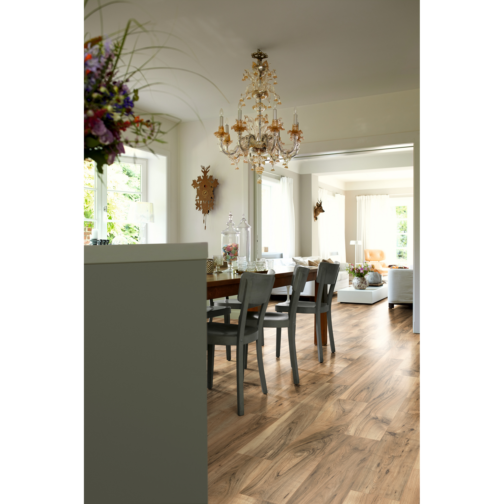 Laminat 'NatureSense Aqua' EL1071 Perganti Nussbaum braun 8 mm