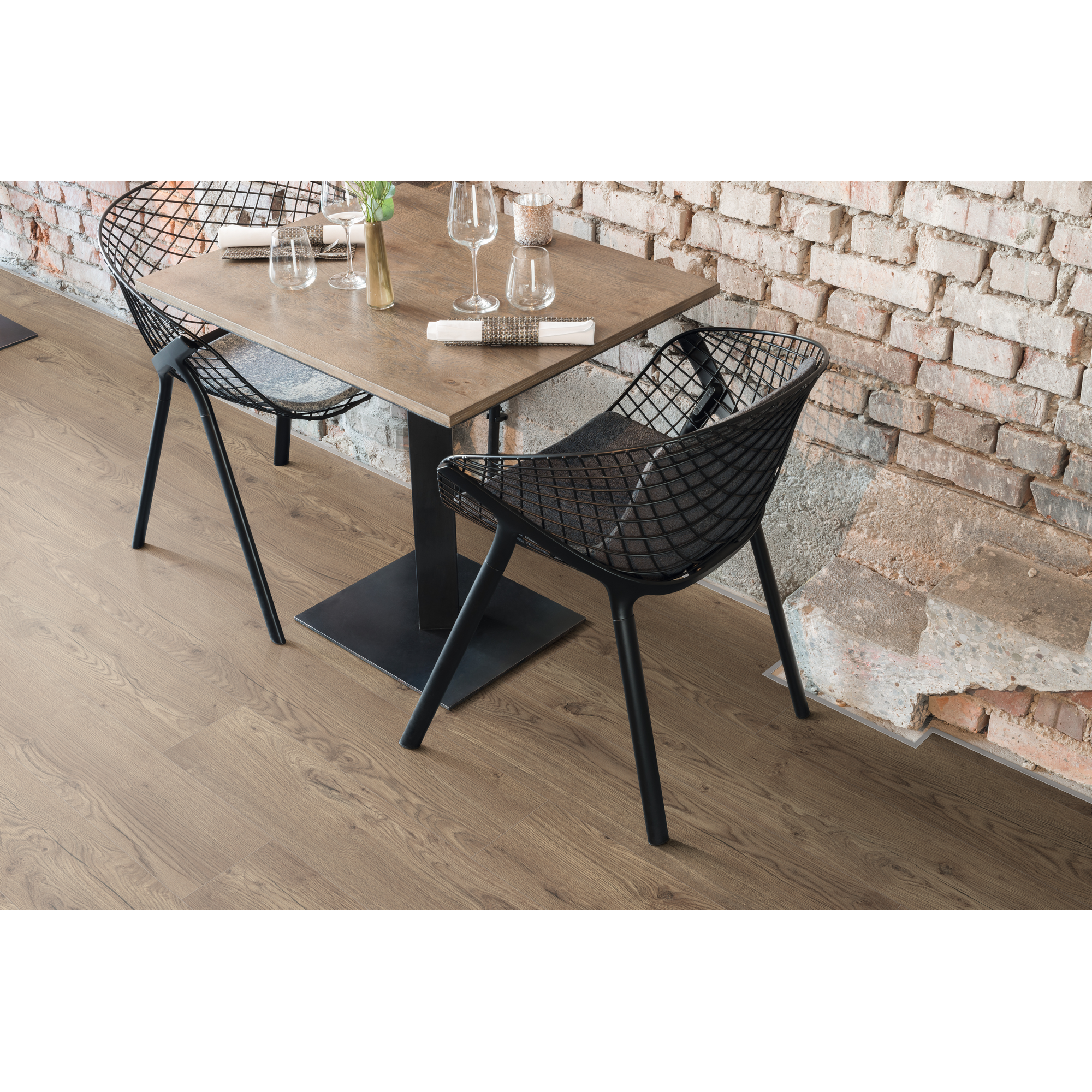 Laminat 'NatureSense Aqua' EL2858 Olchon Eiche rauch 10 mm