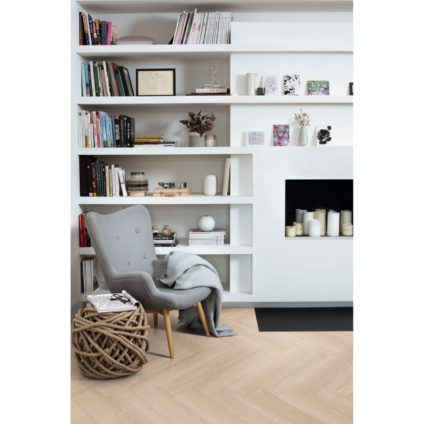 Laminat 'Nature Herringbone' EL2132 Baronia Eiche hell 8 mm