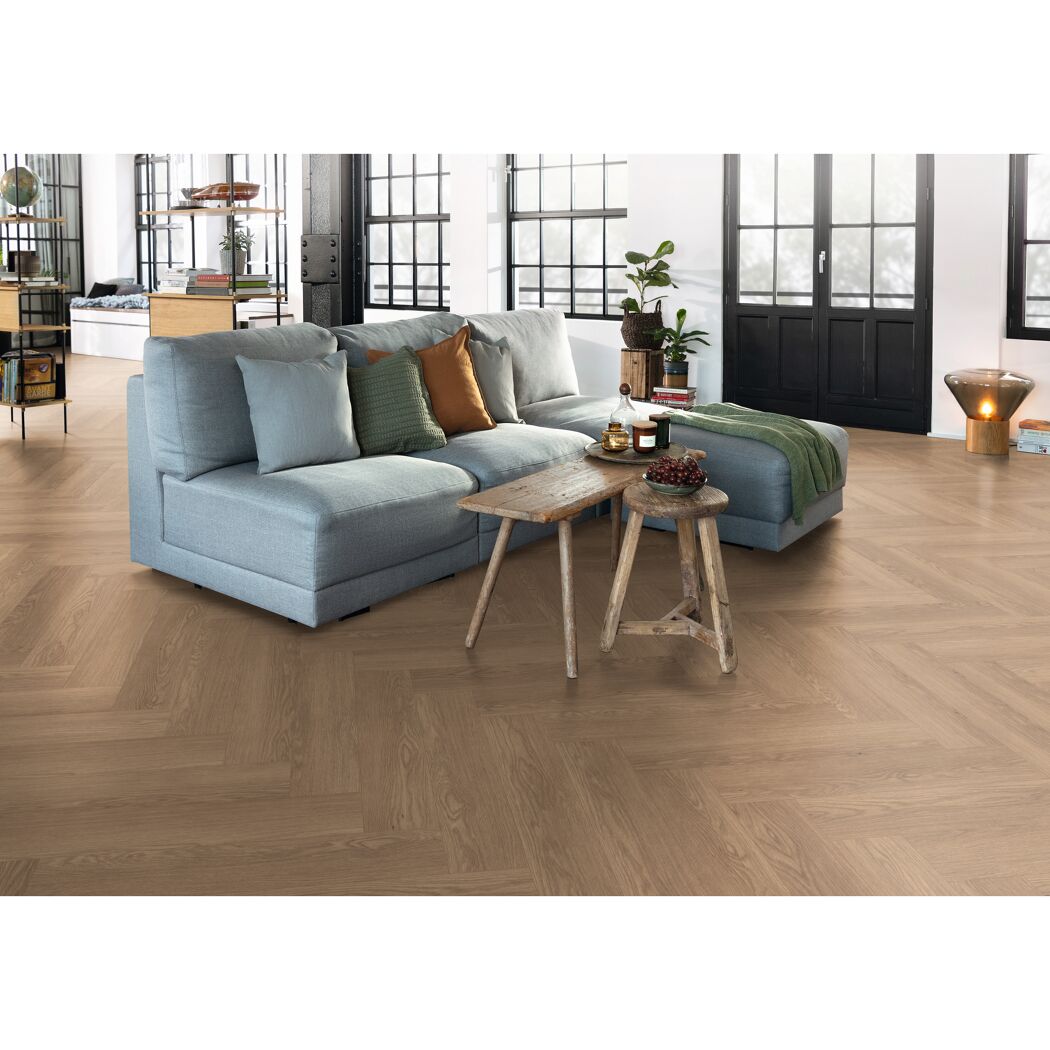 Laminat 'Nature Herringbone' EL2134 Baronia Eiche braun 8 mm
