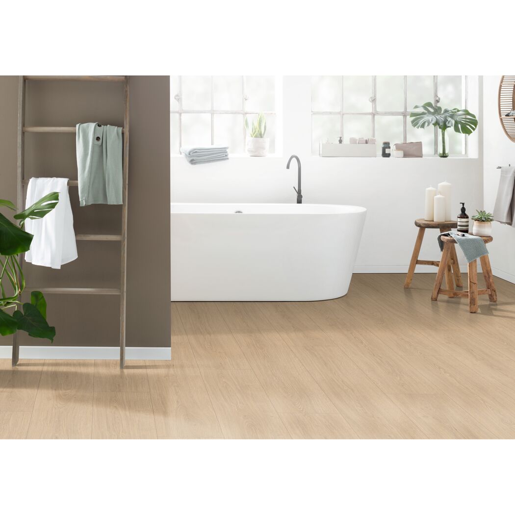 Laminat 'NatureSense Aqua' EL2027 Victoria Eiche natur 8 mm