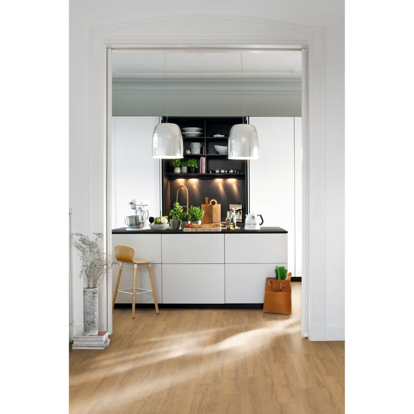 Laminat 'NatureSense Aqua' EL2096 Elva Eiche honig 8 mm