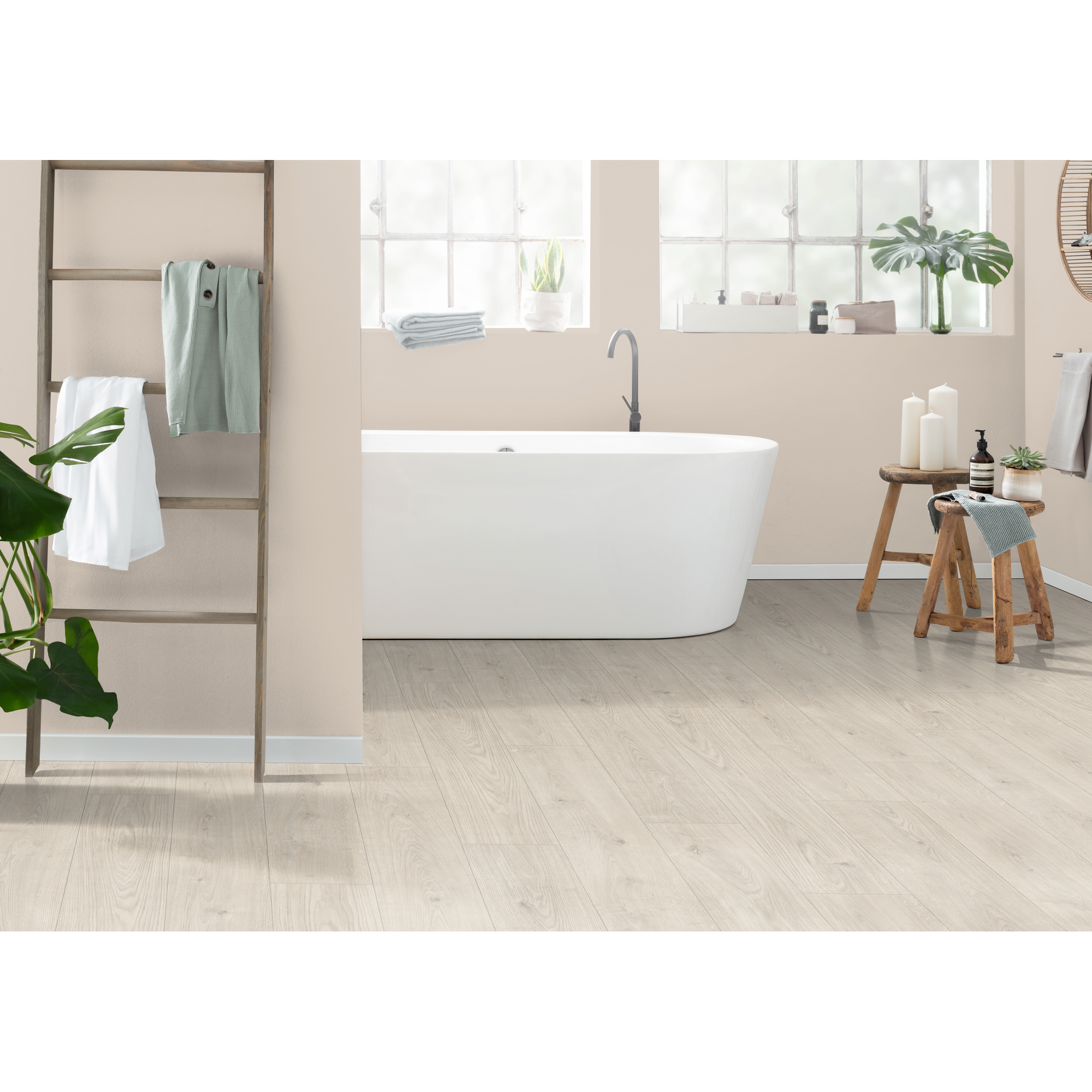 Hybridboden 'Aquadura+' EDF184 Berdal Eiche weiss 7,5 mm