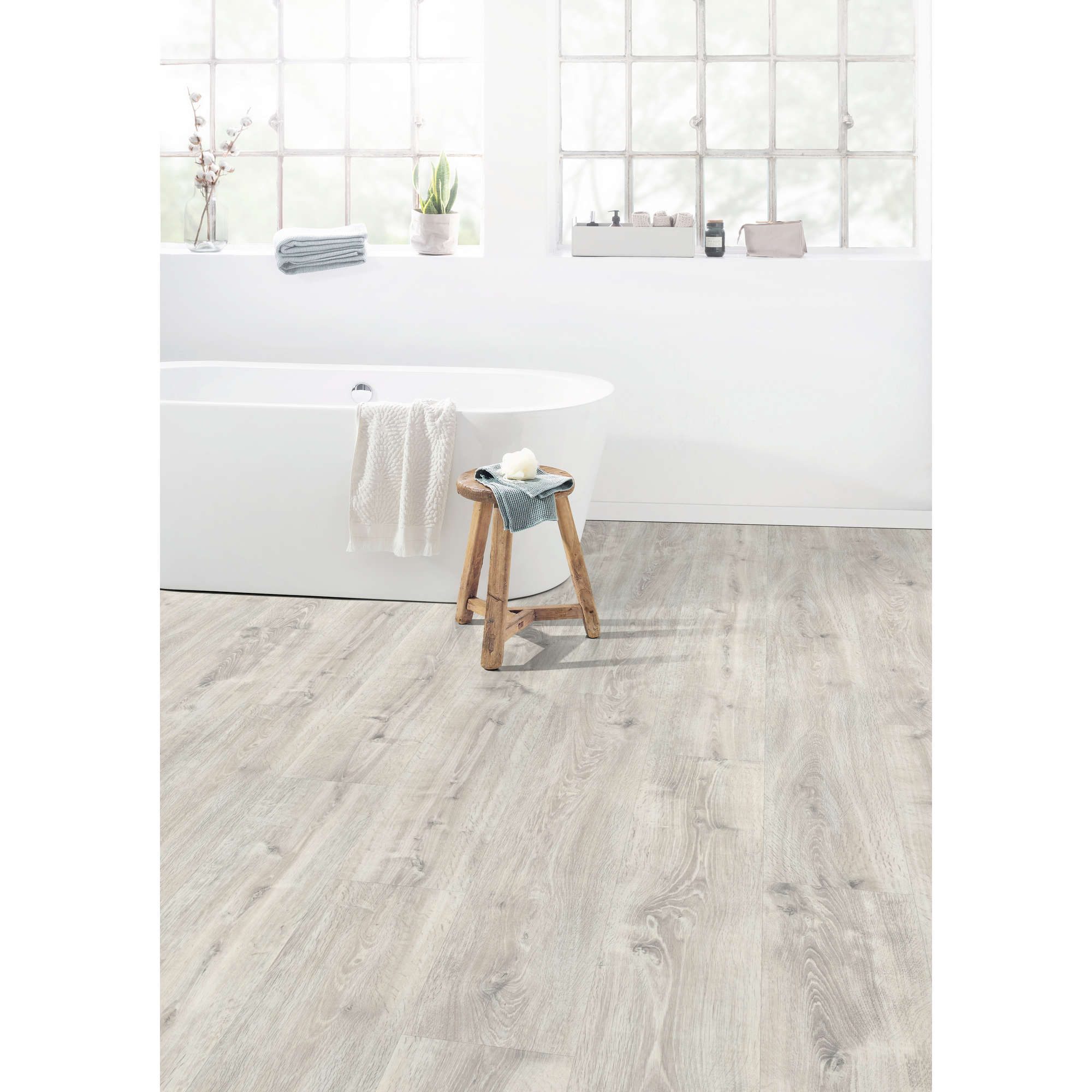 Hybridboden 'Aquadura+' EDF174 Waltham Eiche weiss 7,5 mm