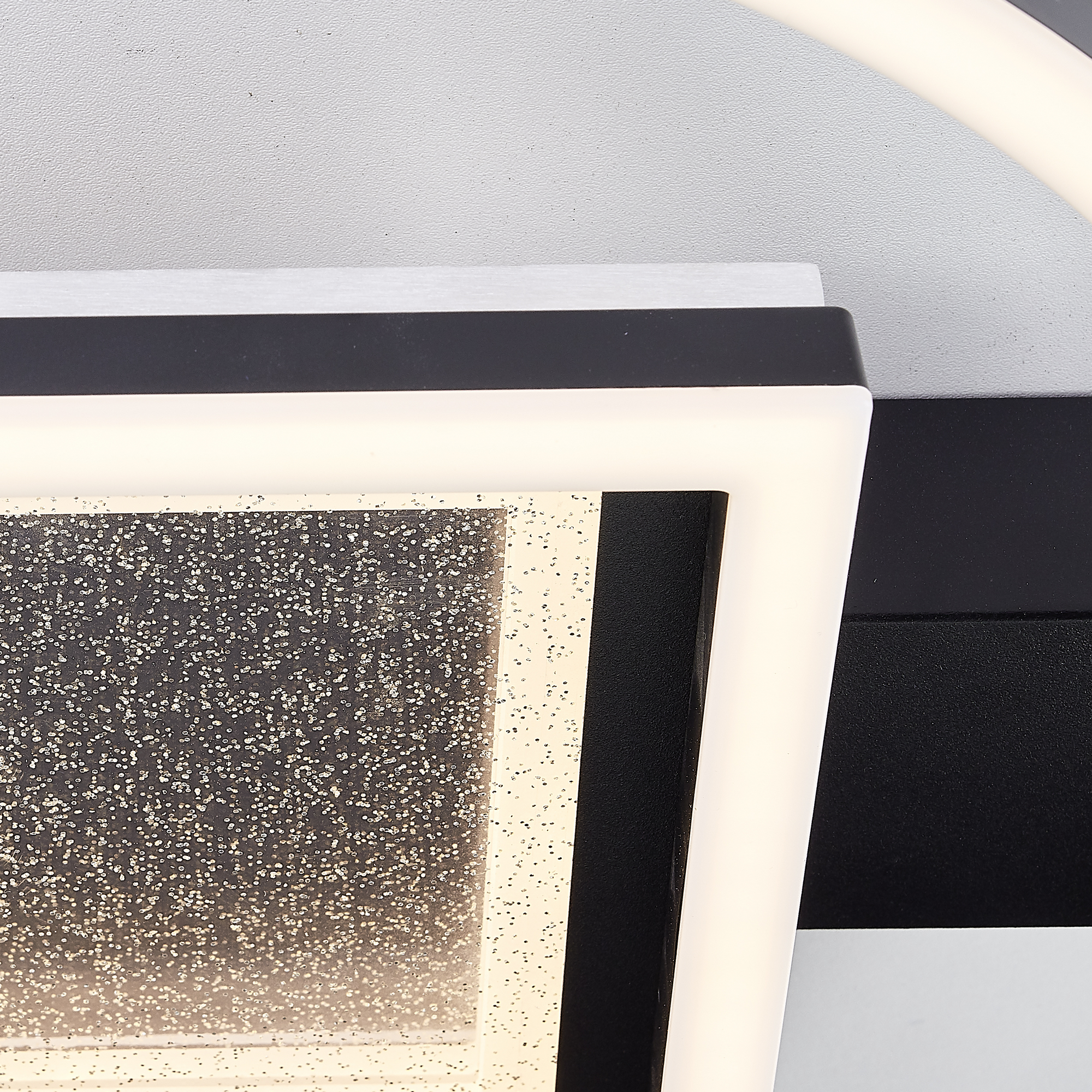 LED-Deckenleuchte 'Queens' schwarz Ø 37 cm 3500 lm