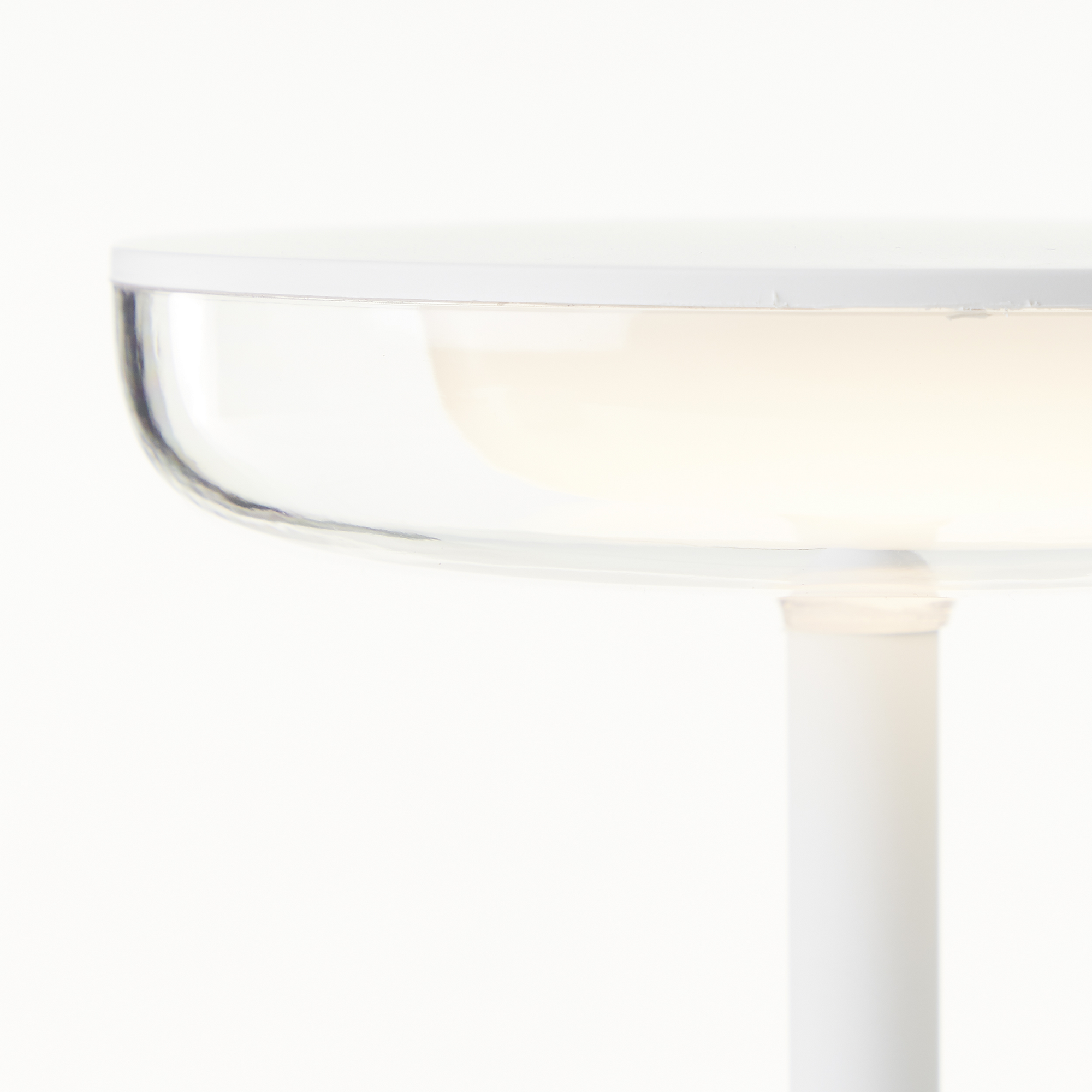 Akku-Tischlampe 'Nevio' 2 W warmweiß weiß