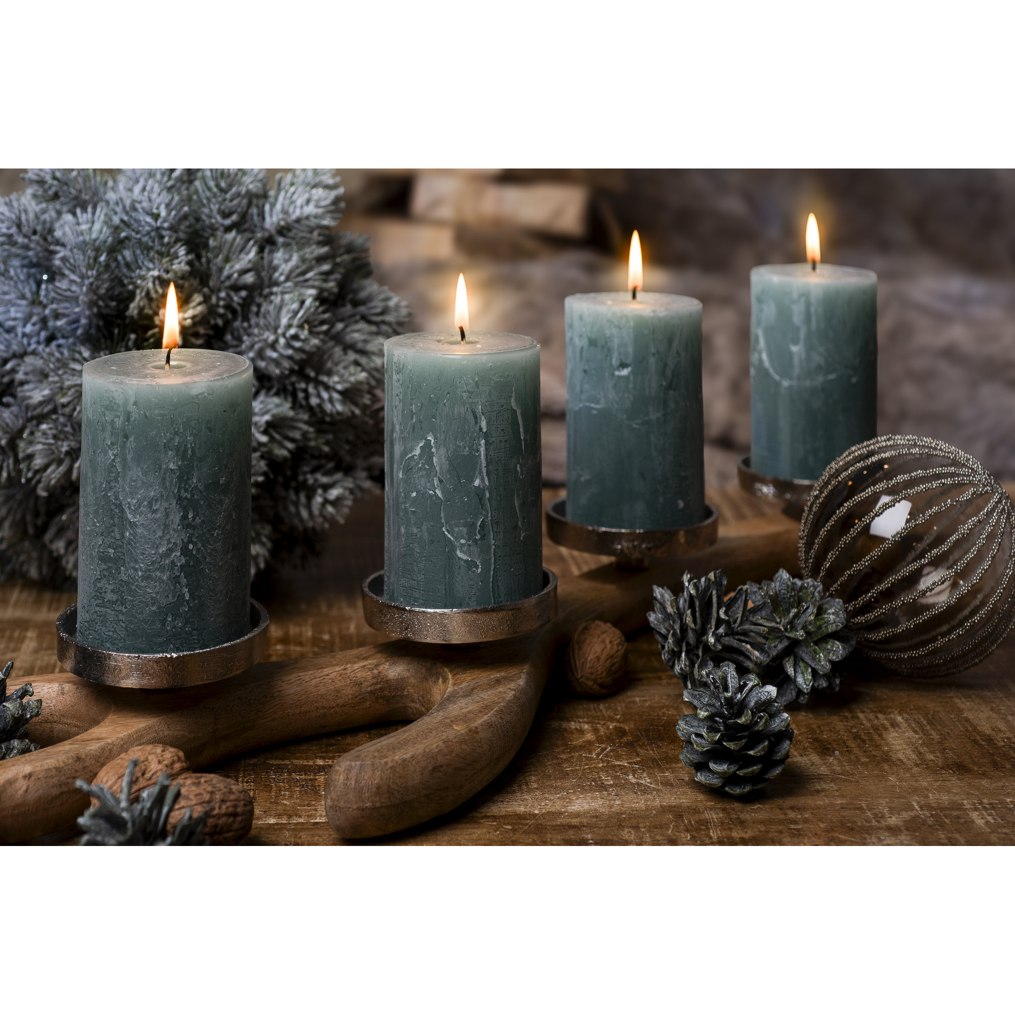 Stumpenkerze 'Rustic Safe' smaragdgrün Ø 6 x 13 cm