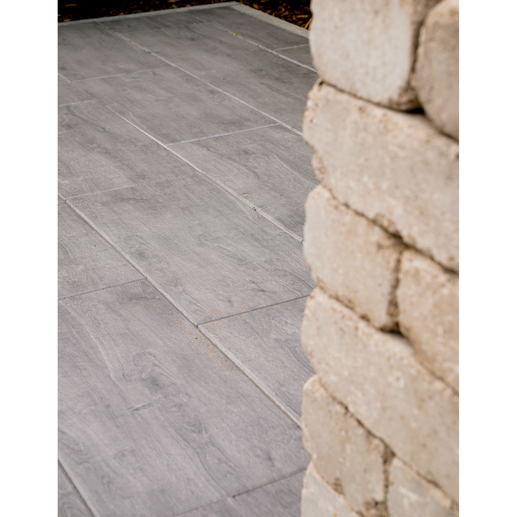 Terrassenplatte 'Natura Fino' Beton Holzoptik graphit 80 x 40 x 4 cm