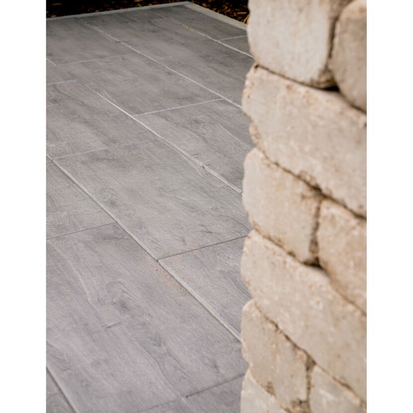 Terrassenplatte 'T-Court Fine Wood' Beton Holzoptik graphit 80 x 40 x 4 cm