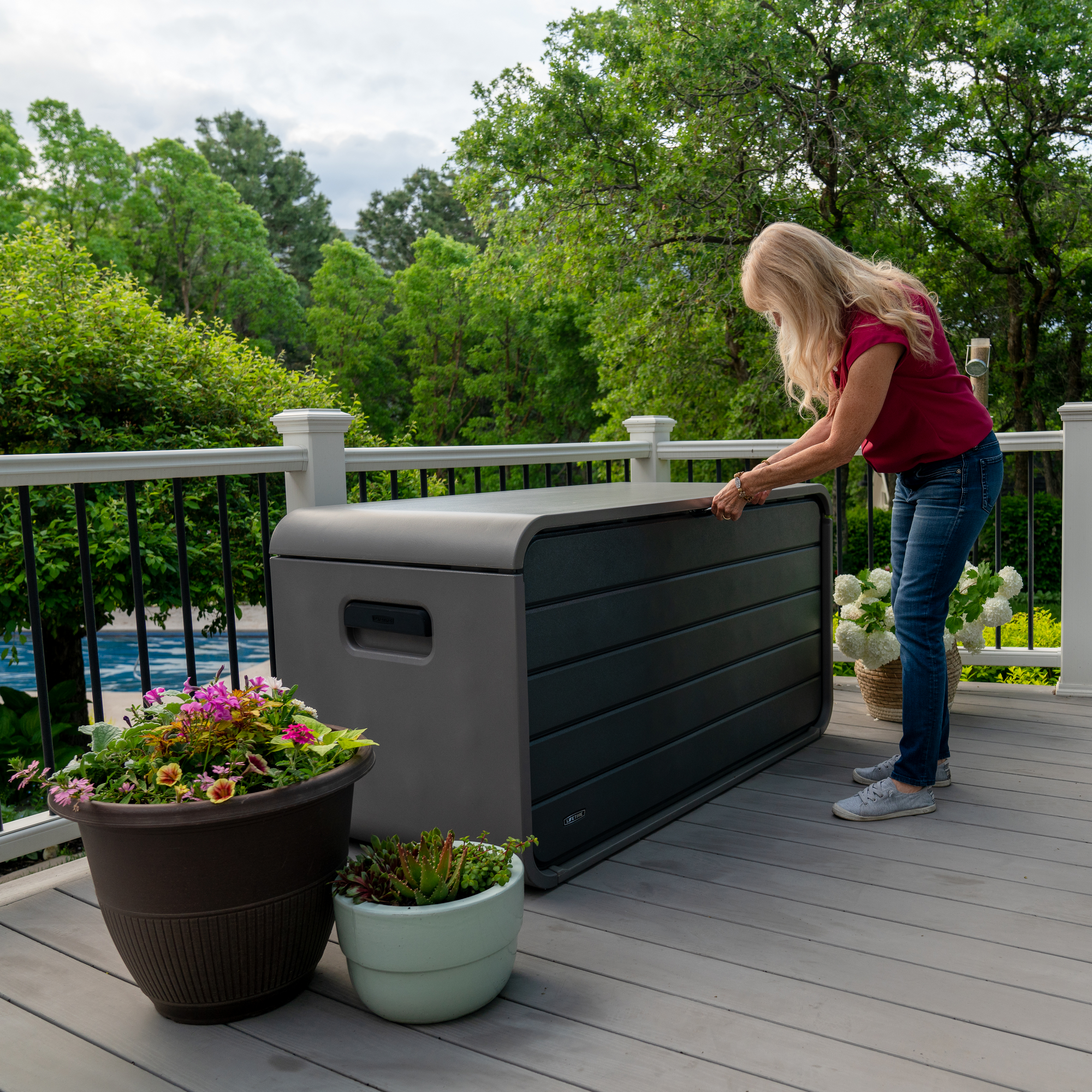 Kissenbox 'Space' Hart-Polyethylen grau 146,7 x 77,2 x 72,4 cm