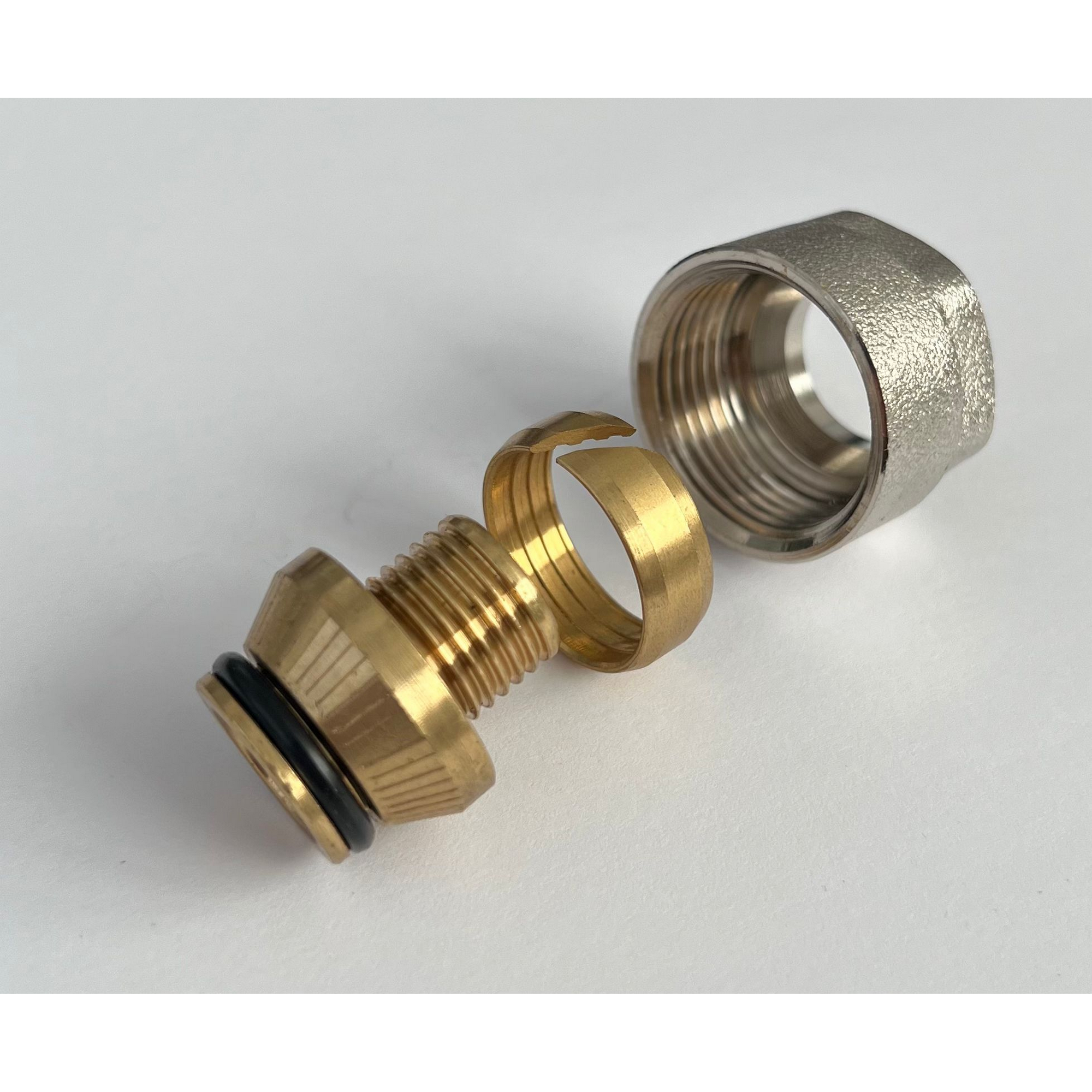 Klemmringverschraubung 3/4" x 16 x 2,2 mm