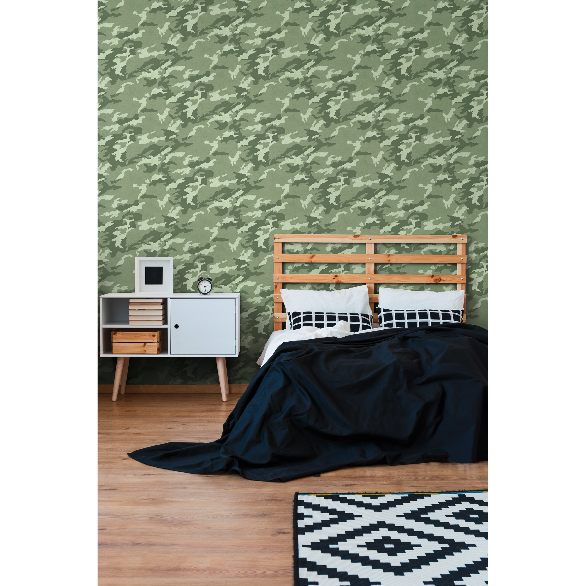 Vliestapete 'Lilly & Luis' Camouflage grün 0,53 x 10,05 m