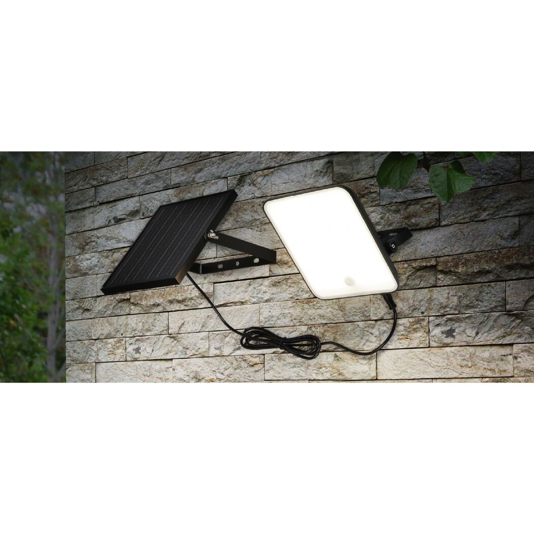 Solar-Außenwandleuchte 'Jinan' mit Bewegungssensor 1000 lm neutralweiß IP 65 16,4 x 20 cm