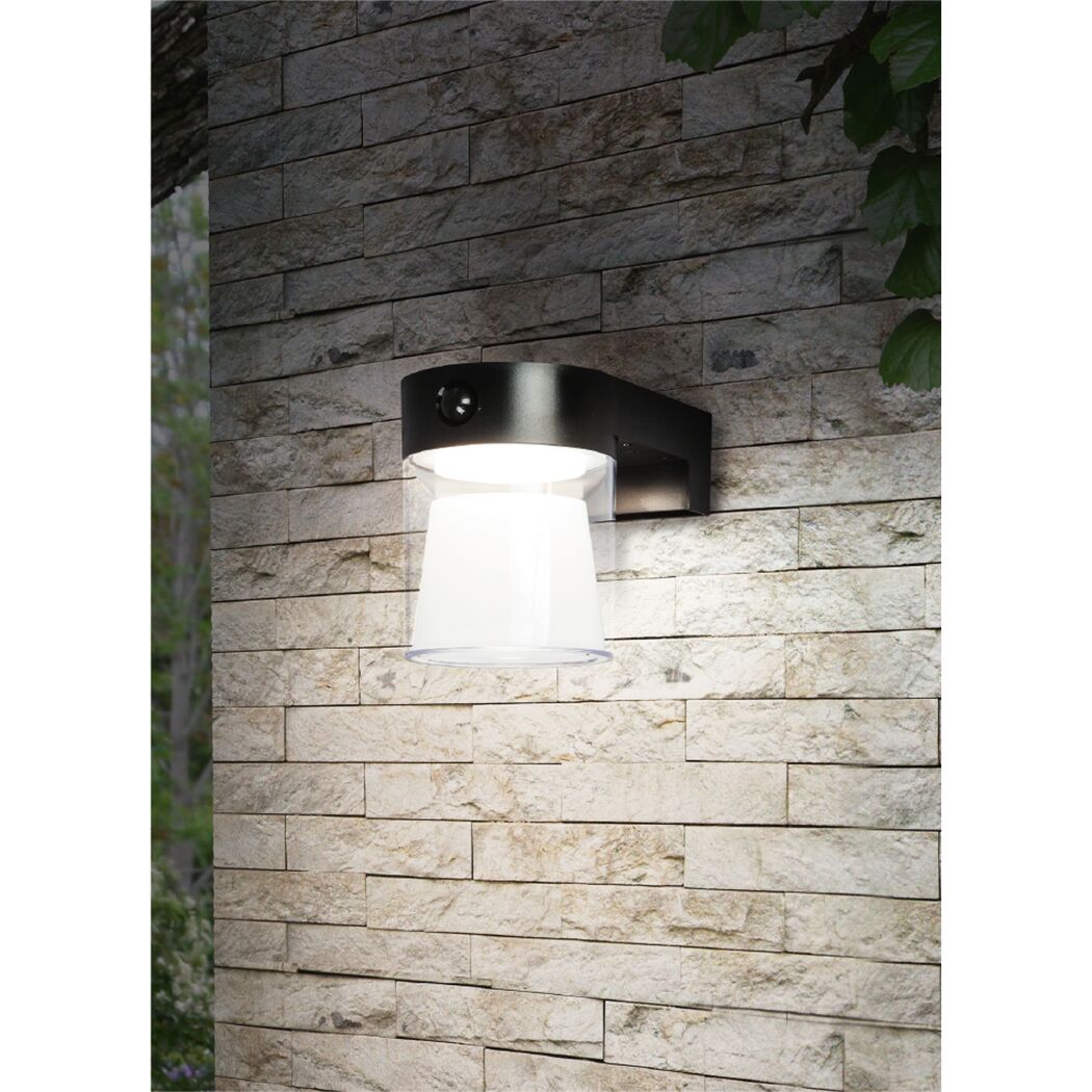 Solar-Außenwandleuchte 'Triest' mit Bewegungssensor 500 lm warmweiß, neutralweiß IP 54 Ø 10 x 12,8 cm