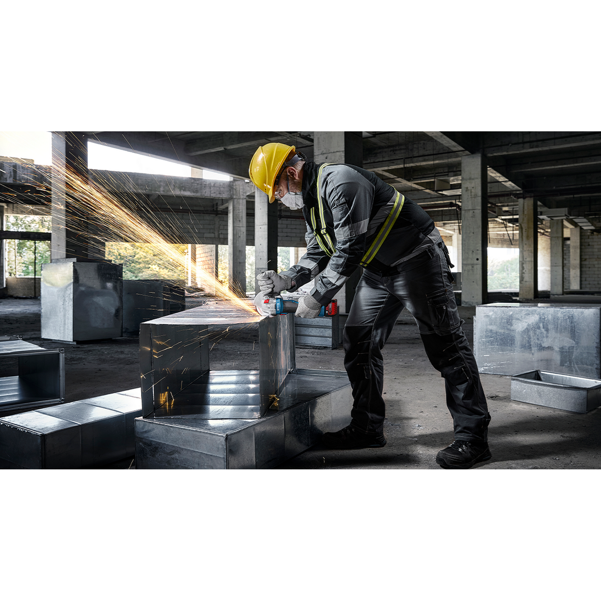 Akku-Winkelschleifer 'GWS 18V-8' mit L-BOXX