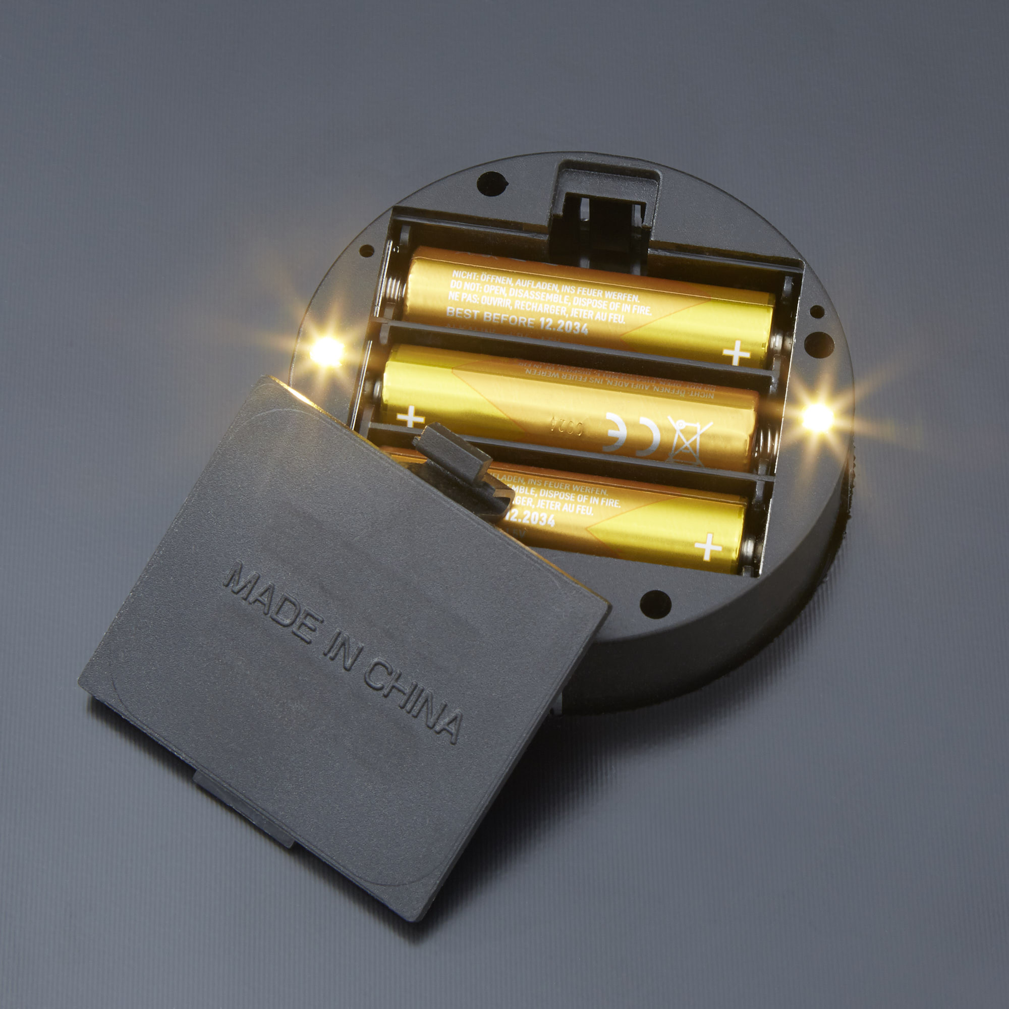 Beistelltisch 'Coco' mit LED-Beleuchtung schwarz Ø 46 x 50 cm