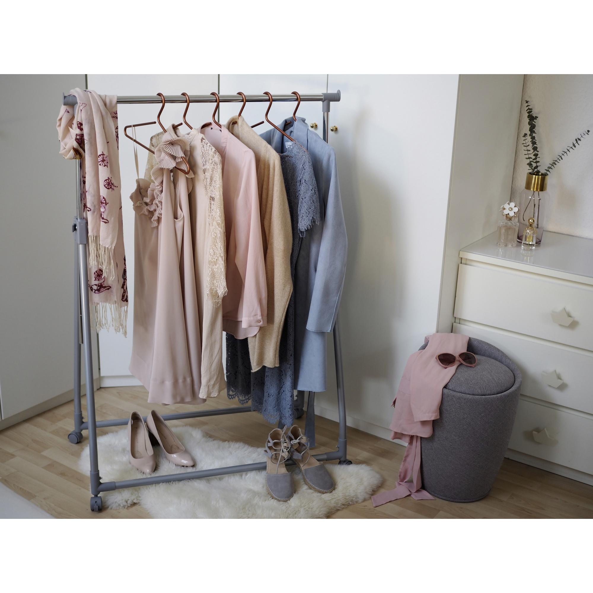 Badhocker mit Wäschesack 'Candy' dunkelgrau Ø 36 x 50,5 cm