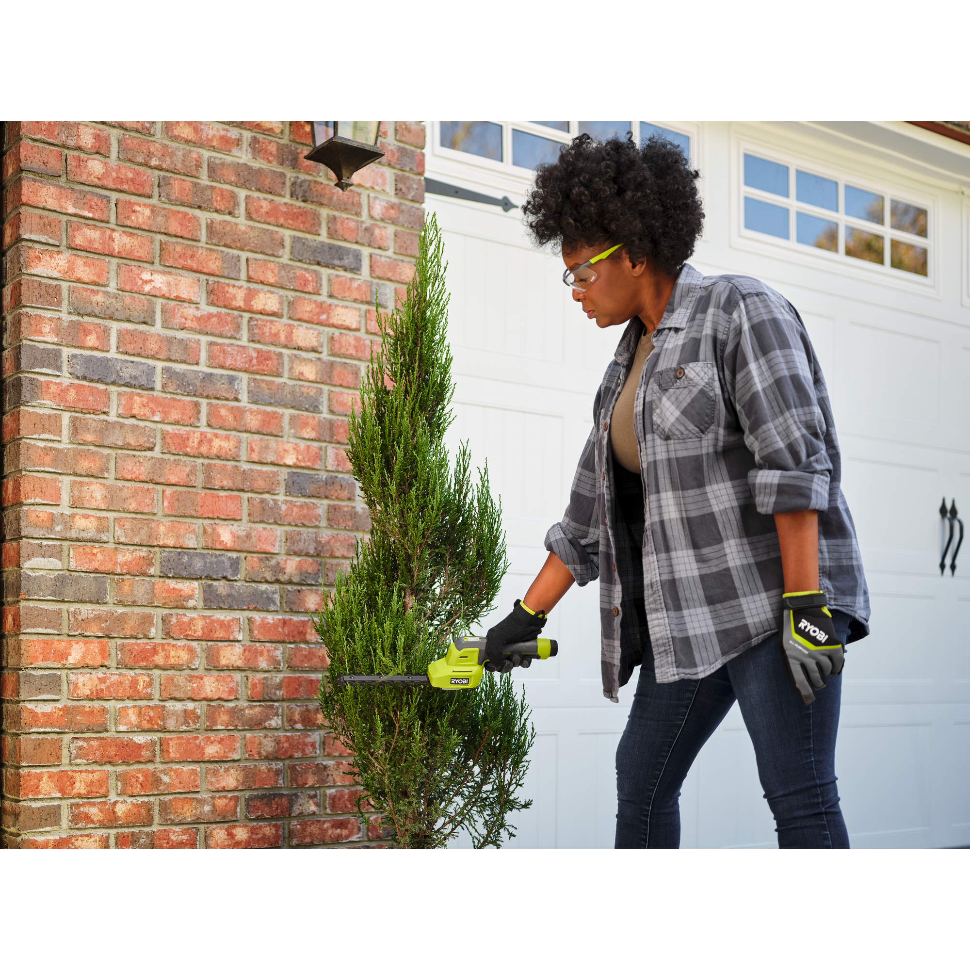 Akku-Gartenschere 'RY4SCA-120' 4 V mit 2,0 Ah Akku und Ladekabel