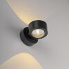 LED-Spot 'Chia' mit warmweißem Licht an heller Wand.