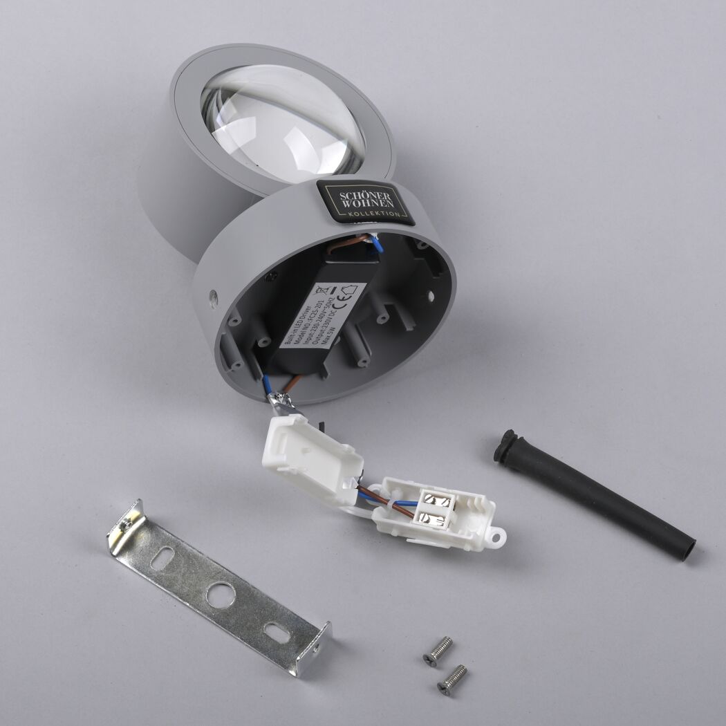 Zerlegter LED-Spot mit internen Komponenten und Verkabelung.