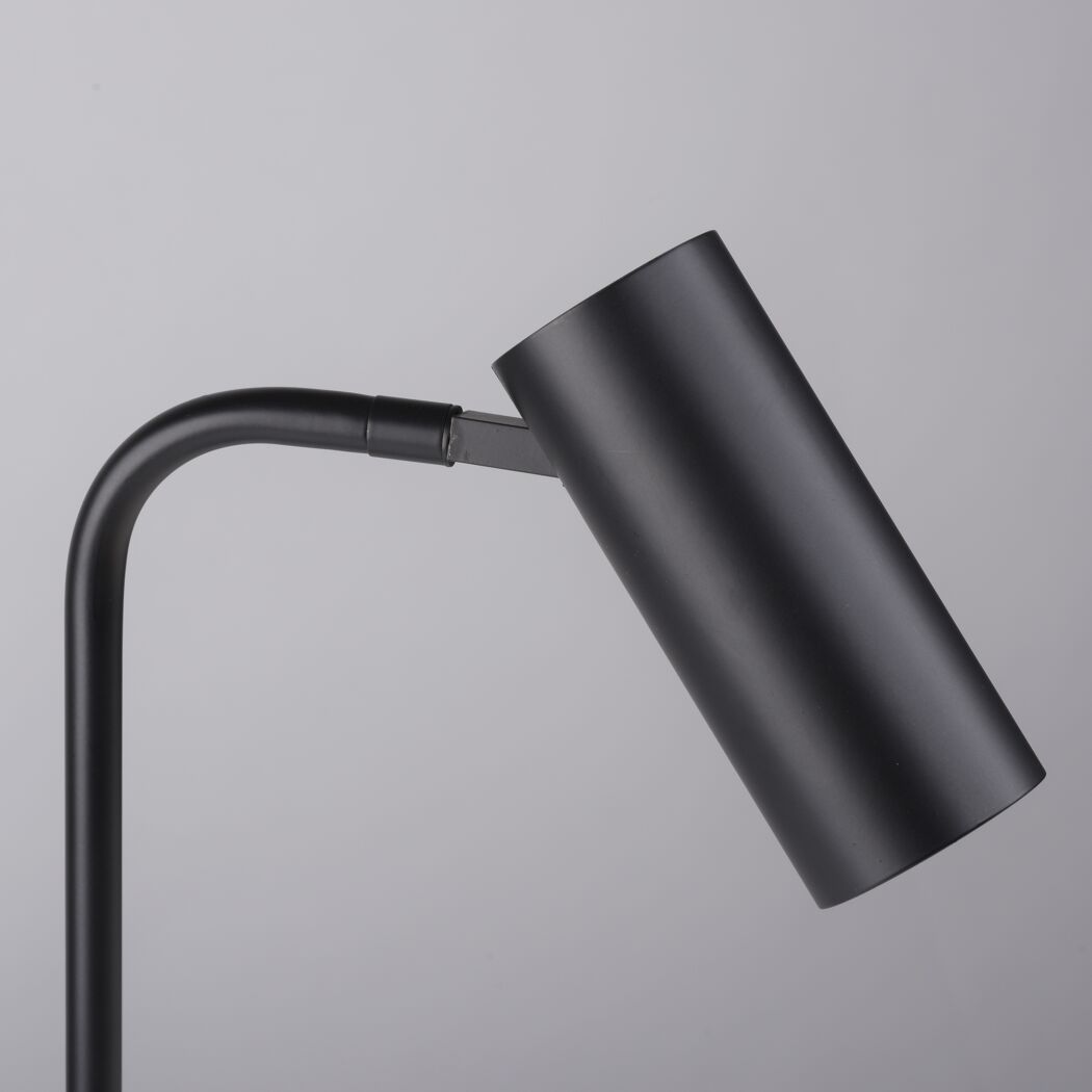 Detail der schwarzen LED-Tischleuchte Rik.