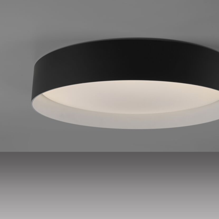 LED-Deckenleuchte 'Tavoli' schwarz 1-flammig Ø 39 cm