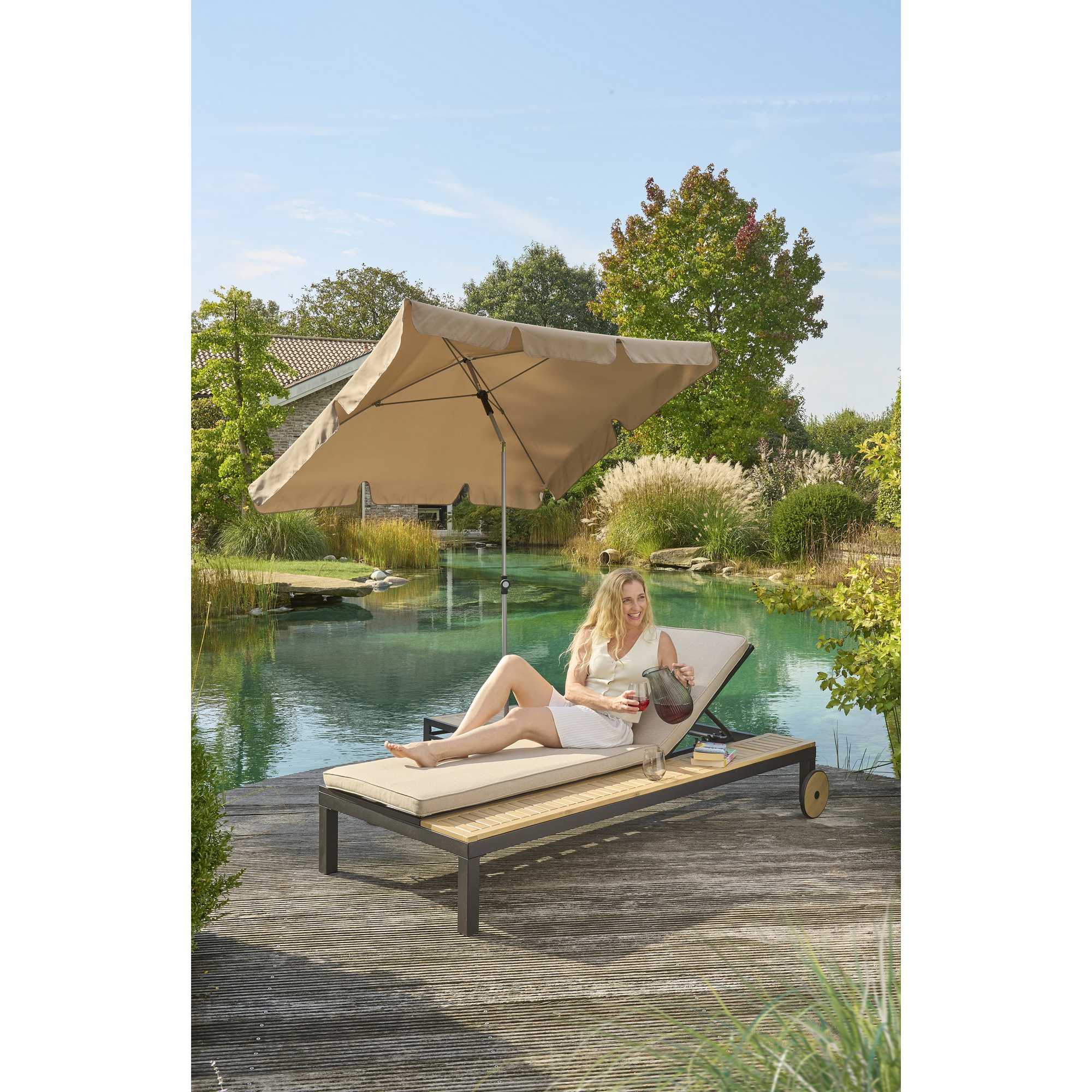 Sonnenliege 'Carina' braun/beige 208 x 40 x 89 cm