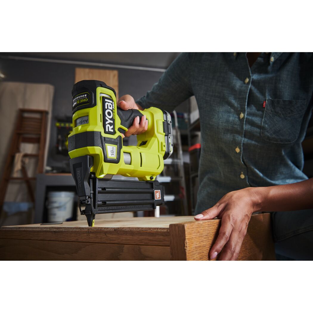 Akku-Tacker 'ONE+ R18GN18X-0' 18 V ohne Akku und Ladegerät