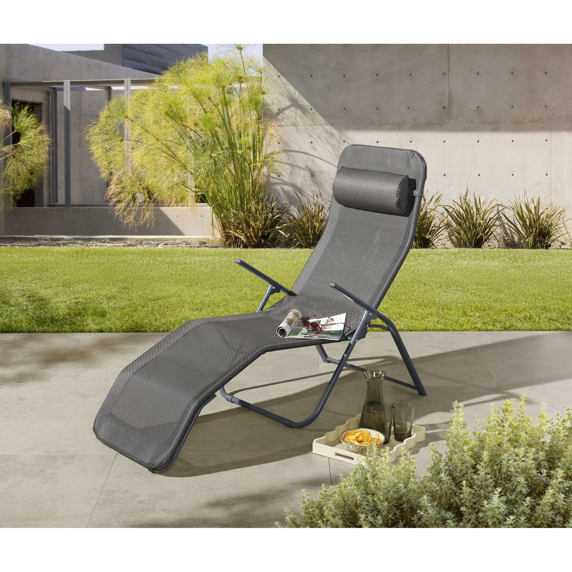 Kippliege grau 66 x 112 x 152 cm