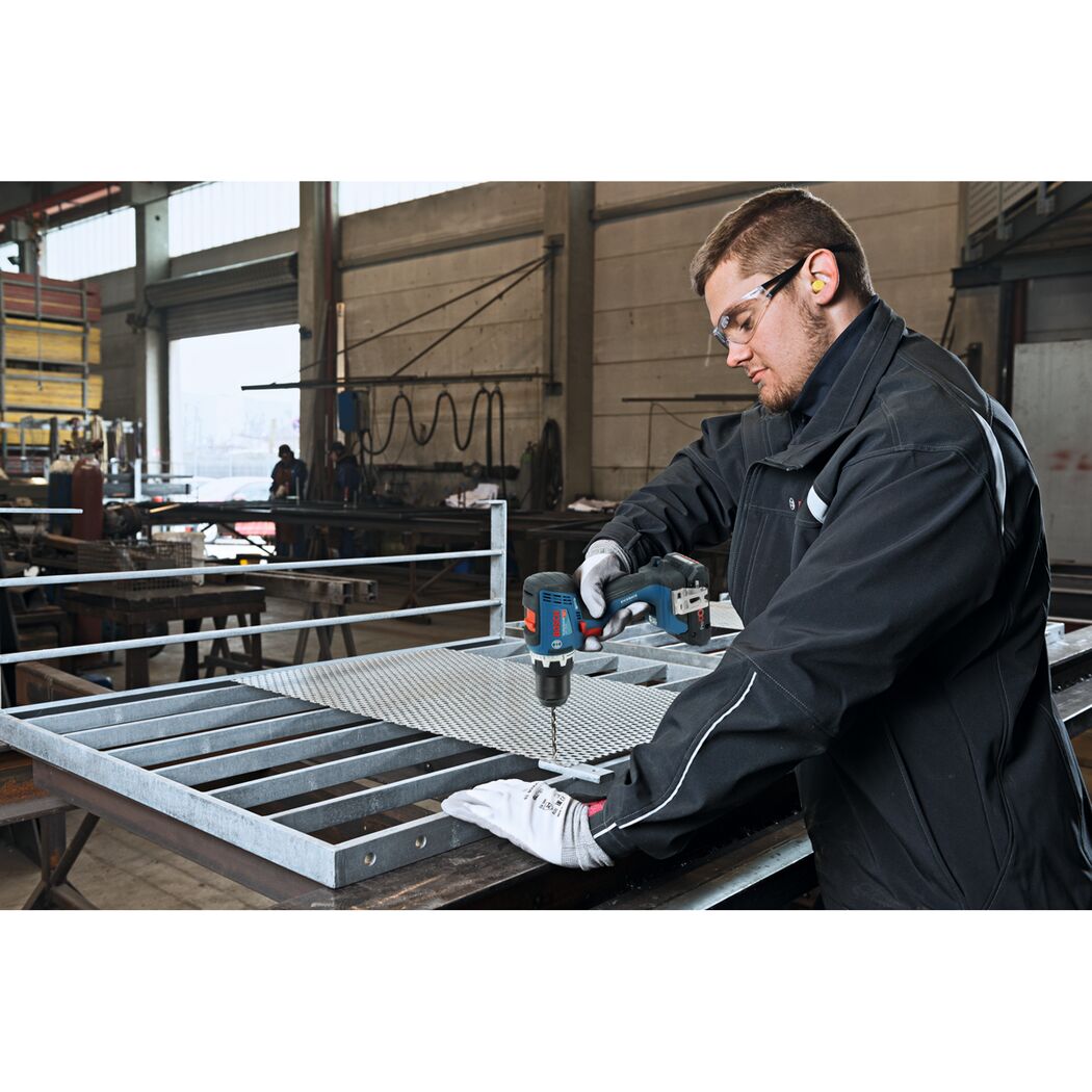 Akku-Bohrschrauber 'GSR 18V-65 Professional' mit Schnellladegerät, 2 x Akku 4.0Ah und L-BOXX