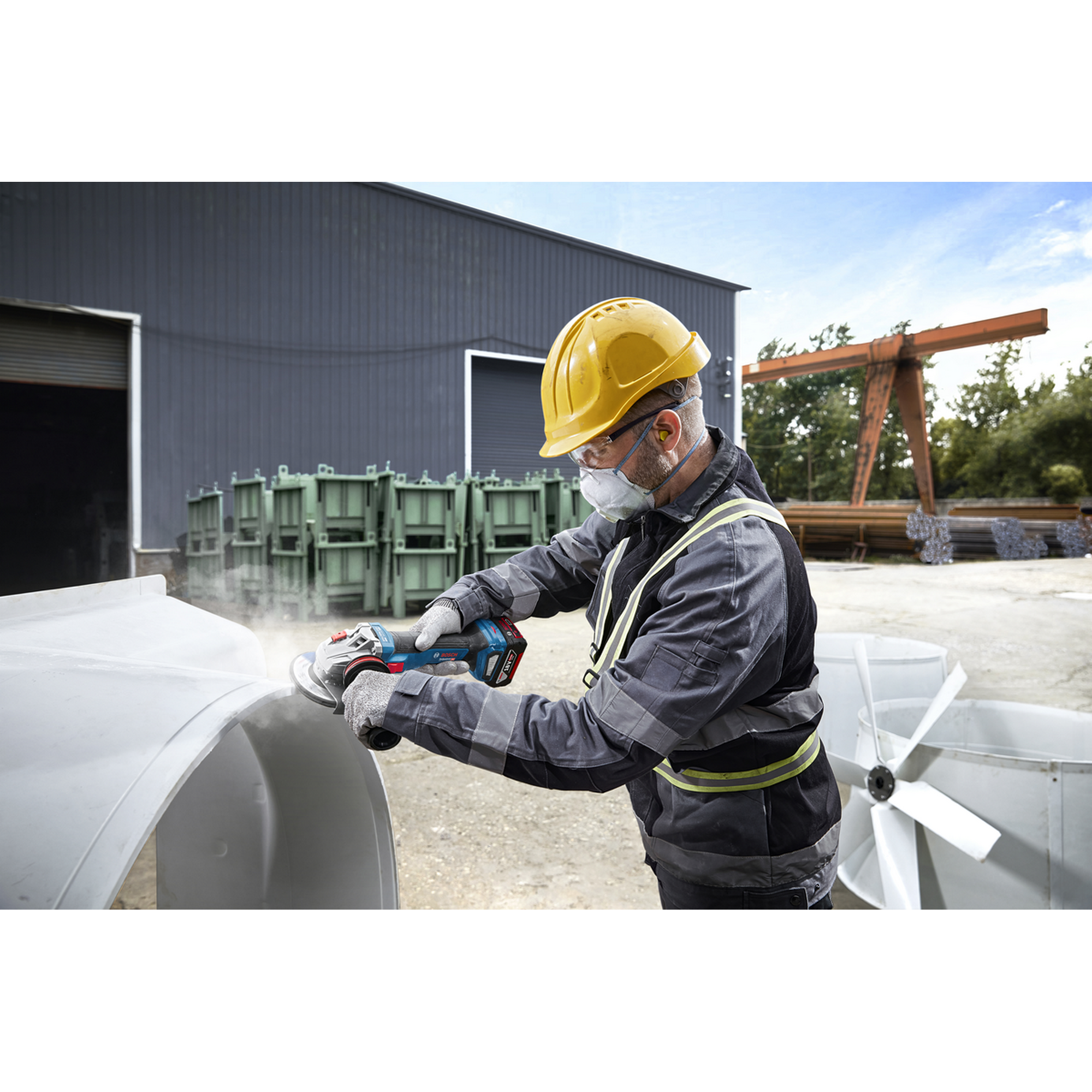 Akku-Winkelschleifer 'GWS 18V-11 Professional' 1100 W in L-BOXX