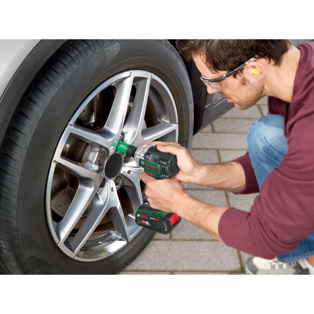 Akku-Drehschlagschrauber 'UniversalImpactDrive 18V-350' mit L-BOXX