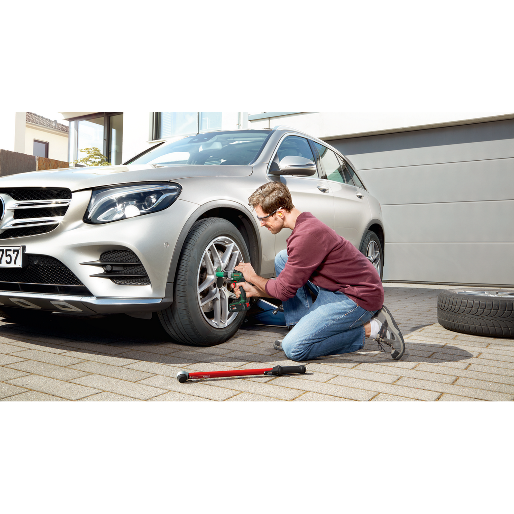 Akku-Drehschlagschrauber 'UniversalImpactDrive 18V-35'0