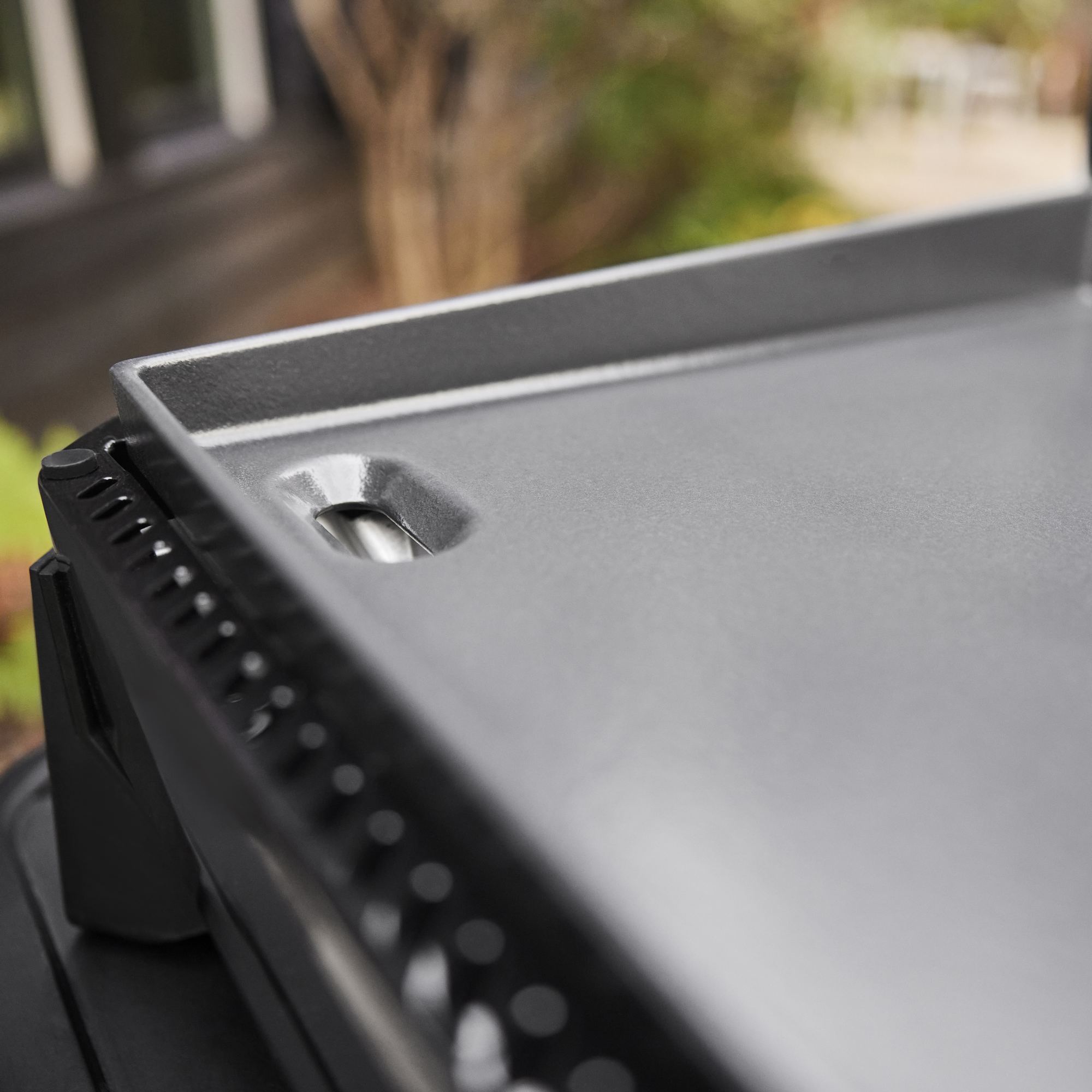 Gasgrill 'Slate GPD 71 cm Premium Plancha' schwarz