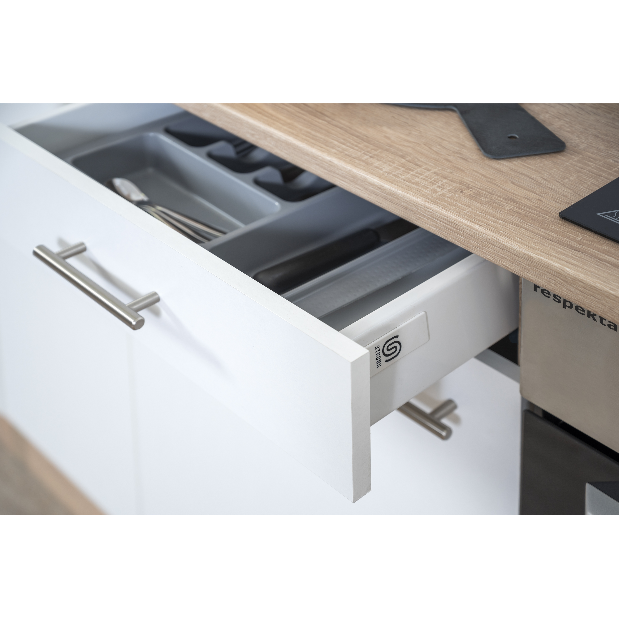 Küchenzeile 'Merle' mit E-Geräten KB210ESWSC weiß/eichefarben 210 cm