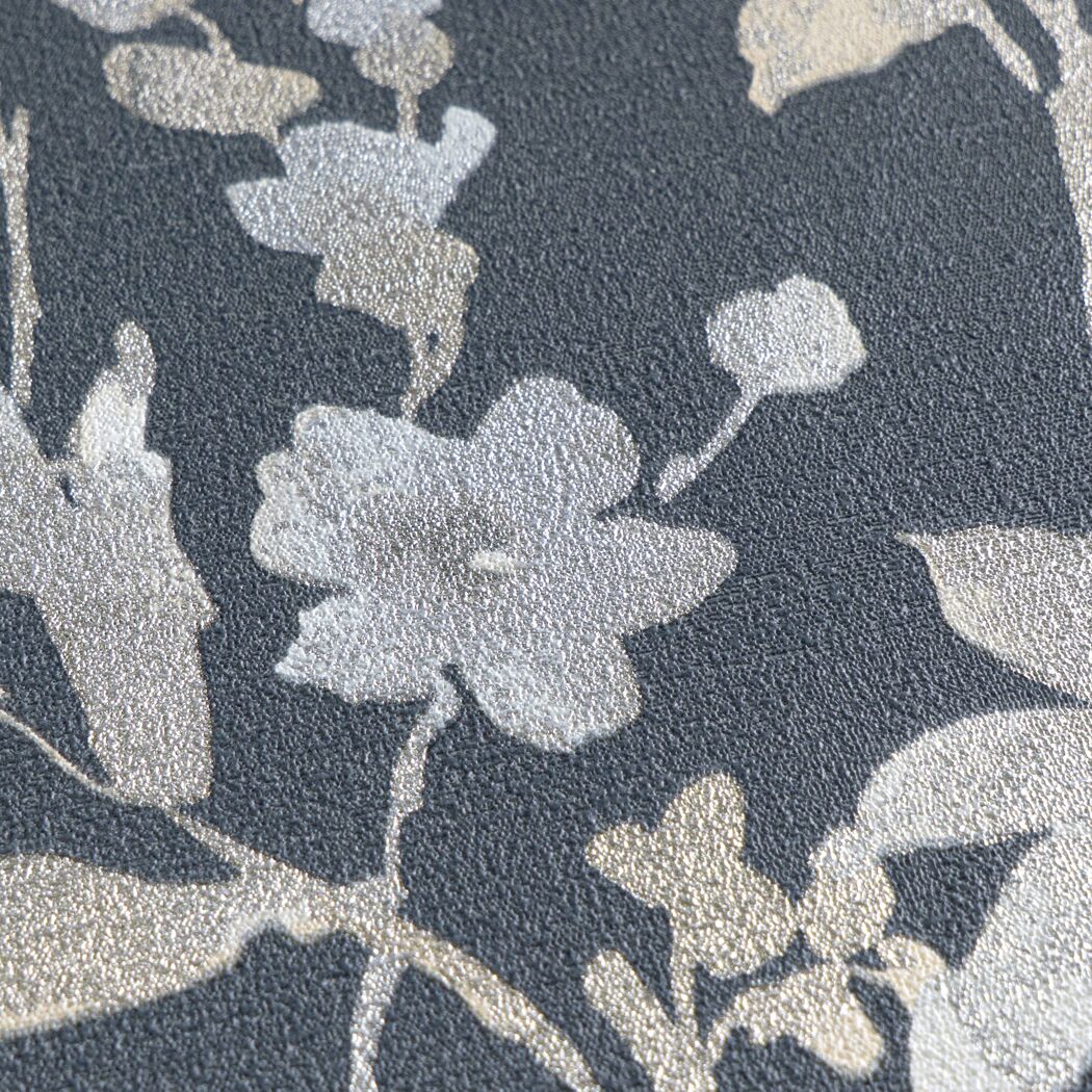 Vliestapete 'CosmoLiving by Cosmopolitan' Blüten dunkelblau 10,05 x 0,53 m