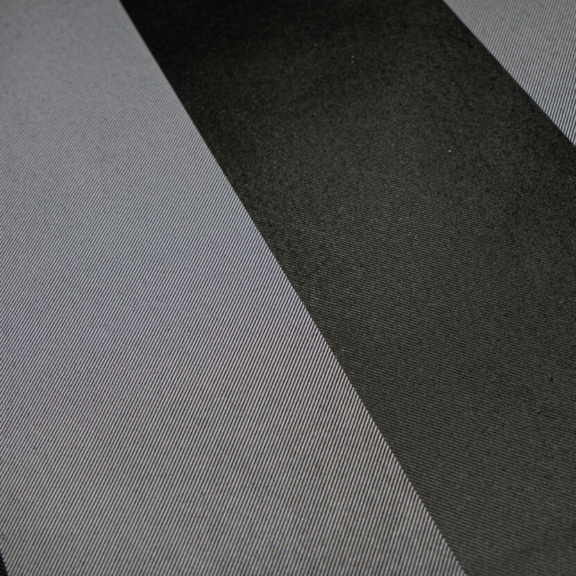 Vliestapete 'CosmoLiving by Cosmopolitan' Grafik Raute schwarz 10,05 x 0,53 m