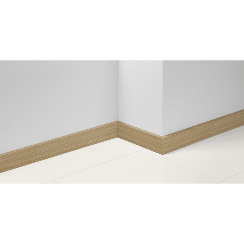 Sockelleiste 'SL 3' Eiche D013 2200 x 16 x 40 mm