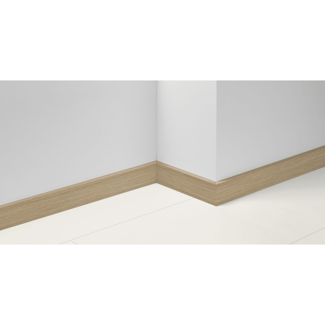 Sockelleiste 'SL 3' Eiche D061 2200 x 16 x 40 mm