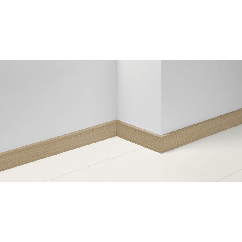 Sockelleiste 'SL 3' Eiche D061 2200 x 16 x 40 mm