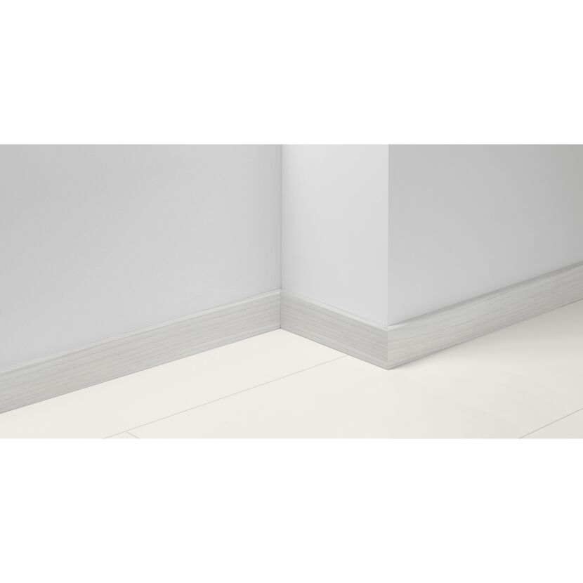 Sockelleiste 'SL 3' Eiche D146 2200 x 16 x 40 mm