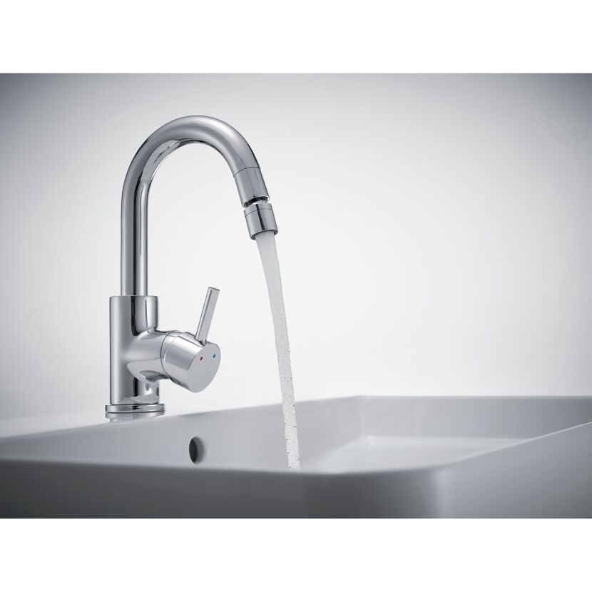 Umstellstrahlregler M22/M24 5,7 l/min mit ausfahrbarem Kugelgelenk